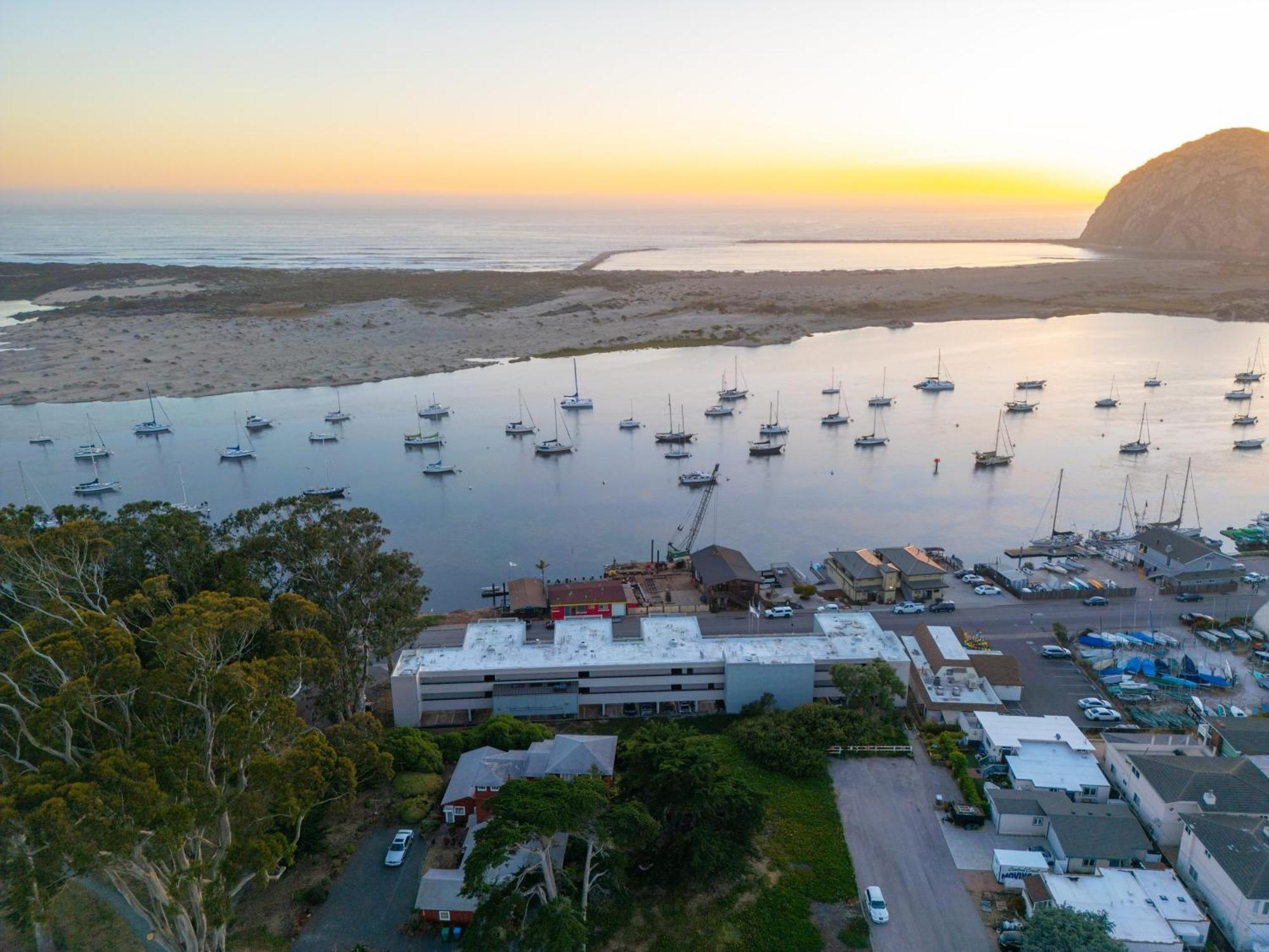 456 Embarcadero Inn & Suites Morro Bay Exteriér fotografie